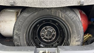 Used 2017 Maruti Suzuki Alto 800 [2016-2019] VXi CNG (Outside Fitted) Petrol+cng Manual tyres SPARE TYRE VIEW