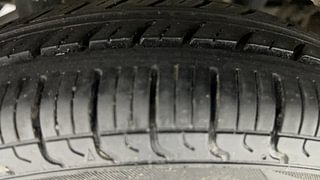 Used 2017 Maruti Suzuki Alto 800 [2016-2019] VXi CNG (Outside Fitted) Petrol+cng Manual tyres RIGHT REAR TYRE TREAD VIEW