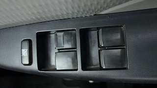 Used 2011 Toyota Etios Liva [2010-2017] G Petrol Manual top_features Power windows