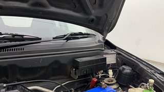 Used 2014 Maruti Suzuki Alto 800 [2012-2016] Lxi Petrol Manual engine ENGINE LEFT SIDE HINGE & APRON VIEW