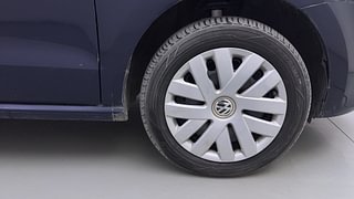 Used 2013 Volkswagen Polo [2010-2014] Comfortline 1.2 (D) Diesel Manual tyres RIGHT FRONT TYRE RIM VIEW