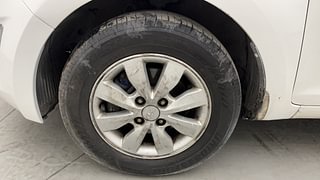 Used 2014 Hyundai i20 [2012-2014] Asta 1.4 CRDI Diesel Manual tyres LEFT FRONT TYRE RIM VIEW