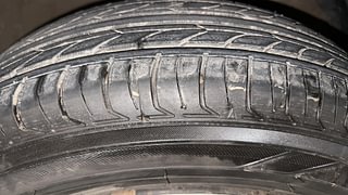 Used 2021 Maruti Suzuki Swift [2017-2021] VXi Petrol Manual tyres RIGHT FRONT TYRE TREAD VIEW