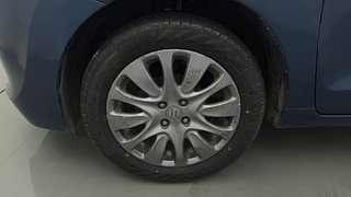 Used 2017 Maruti Suzuki Baleno [2015-2019] Zeta AT Petrol Petrol Automatic tyres LEFT FRONT TYRE RIM VIEW