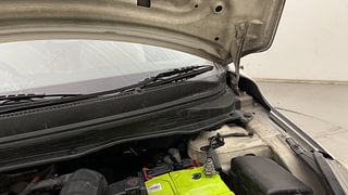 Used 2014 Hyundai i20 [2012-2014] Asta 1.4 CRDI Diesel Manual engine ENGINE LEFT SIDE HINGE & APRON VIEW