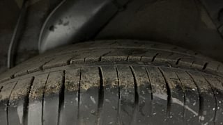 Used 2014 Hyundai i20 [2012-2014] Asta 1.4 CRDI Diesel Manual tyres LEFT REAR TYRE TREAD VIEW