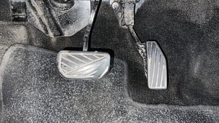 Used 2017 Maruti Suzuki Baleno [2015-2019] Zeta AT Petrol Petrol Automatic interior PEDALS VIEW