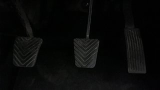 Used 2014 Hyundai i20 [2012-2014] Asta 1.4 CRDI Diesel Manual interior PEDALS VIEW
