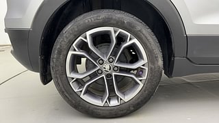 Used 2021 Skoda Kushaq Style 1.5L TSI MT Petrol Manual tyres RIGHT REAR TYRE RIM VIEW