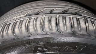 Used 2013 Volkswagen Polo [2010-2014] Comfortline 1.2 (D) Diesel Manual tyres LEFT FRONT TYRE TREAD VIEW