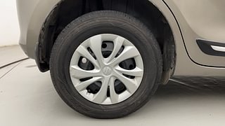 Used 2021 Maruti Suzuki Swift [2017-2021] VXi Petrol Manual tyres RIGHT REAR TYRE RIM VIEW