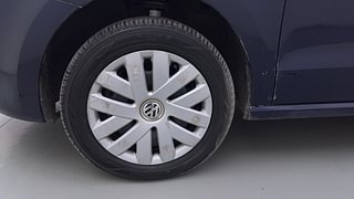 Used 2013 Volkswagen Polo [2010-2014] Comfortline 1.2 (D) Diesel Manual tyres LEFT FRONT TYRE RIM VIEW