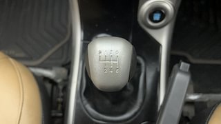 Used 2019 Mahindra XUV500 [2017-2021] W9 Diesel Manual interior GEAR  KNOB VIEW