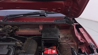 Used 2016 Renault Kwid [2015-2019] RXT Petrol Manual engine ENGINE LEFT SIDE HINGE & APRON VIEW