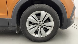 Used 2021 Skoda Kushaq Ambition 1.0L TSI AT Petrol Automatic tyres RIGHT FRONT TYRE RIM VIEW