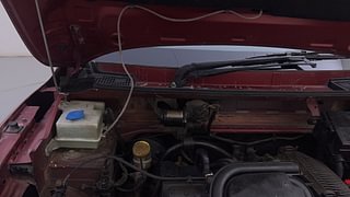 Used 2016 Renault Kwid [2015-2019] RXT Petrol Manual engine ENGINE RIGHT SIDE HINGE & APRON VIEW