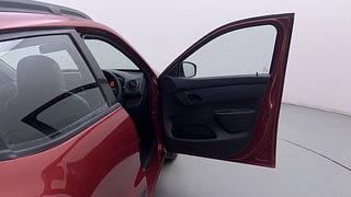 Used 2016 Renault Kwid [2015-2019] RXT Petrol Manual interior RIGHT FRONT DOOR OPEN VIEW
