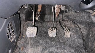 Used 2016 Renault Kwid [2015-2019] RXT Petrol Manual interior PEDALS VIEW