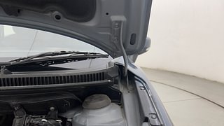 Used 2018 Maruti Suzuki Baleno [2015-2019] Delta Petrol Petrol Manual engine ENGINE LEFT SIDE HINGE & APRON VIEW