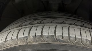 Used 2019 Hyundai Venue [2019-2022] SX Plus 1.0 Turbo DCT Petrol Automatic tyres RIGHT FRONT TYRE TREAD VIEW