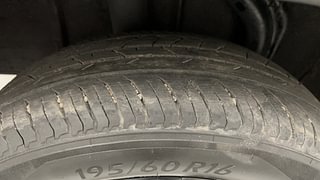 Used 2021 Nissan Magnite XV Turbo Dual Tone Petrol Manual tyres RIGHT REAR TYRE TREAD VIEW