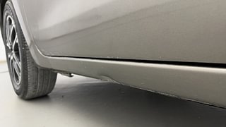 Used 2018 Maruti Suzuki Swift [2017-2020] ZDi Plus Diesel Manual dents MINOR SCRATCH