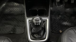 Used 2018 Maruti Suzuki Swift [2017-2020] ZDi Plus Diesel Manual interior GEAR  KNOB VIEW
