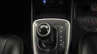 Used 2019 Hyundai Venue [2019-2022] SX Plus 1.0 Turbo DCT Petrol Automatic interior GEAR  KNOB VIEW