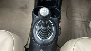 Used 2014 Honda Amaze [2013-2016] 1.2 VX i-VTEC Petrol Manual interior GEAR  KNOB VIEW