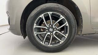 Used 2018 Maruti Suzuki Swift [2017-2020] ZDi Plus Diesel Manual tyres LEFT FRONT TYRE RIM VIEW
