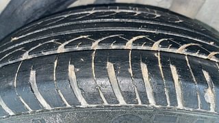 Used 2014 Honda Amaze [2013-2016] 1.2 VX i-VTEC Petrol Manual tyres LEFT REAR TYRE TREAD VIEW