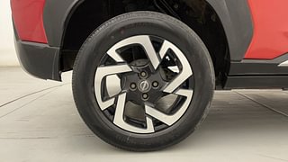 Used 2021 Nissan Magnite XV Turbo Dual Tone Petrol Manual tyres RIGHT REAR TYRE RIM VIEW