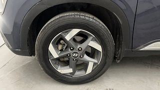 Used 2019 Hyundai Venue [2019-2022] SX Plus 1.0 Turbo DCT Petrol Automatic tyres LEFT FRONT TYRE RIM VIEW