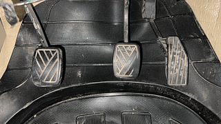 Used 2020 Maruti Suzuki Dzire [2017-2020] LDI Diesel Manual interior PEDALS VIEW