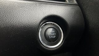Used 2018 Maruti Suzuki Swift [2017-2020] ZDi Plus Diesel Manual top_features Keyless start