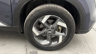 Used 2019 Hyundai Venue [2019-2022] SX Plus 1.0 Turbo DCT Petrol Automatic tyres RIGHT FRONT TYRE RIM VIEW