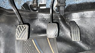 Used 2021 Maruti Suzuki Baleno [2019-2022] Zeta Petrol Petrol Manual interior PEDALS VIEW