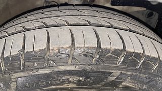 Used 2013 Honda Amaze [2013-2016] 1.2 VX i-VTEC Petrol Manual tyres RIGHT FRONT TYRE TREAD VIEW