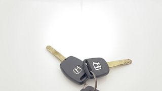 Used 2013 Honda Amaze [2013-2016] 1.2 VX i-VTEC Petrol Manual extra CAR KEY VIEW