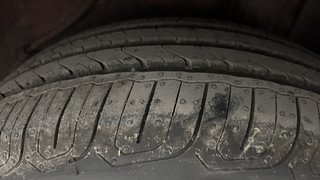 Used 2010 Hyundai Verna Transform [2010-2011] 1.6 SX VTVT Petrol Manual tyres LEFT REAR TYRE TREAD VIEW