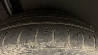 Used 2016 Maruti Suzuki S-Cross [2015-2017] Zeta 1.6 Diesel Manual tyres RIGHT REAR TYRE TREAD VIEW