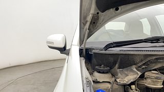 Used 2013 Honda Amaze [2013-2016] 1.2 VX i-VTEC Petrol Manual engine ENGINE RIGHT SIDE HINGE & APRON VIEW