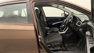 Used 2016 Maruti Suzuki S-Cross [2015-2017] Zeta 1.6 Diesel Manual interior RIGHT SIDE FRONT DOOR CABIN VIEW