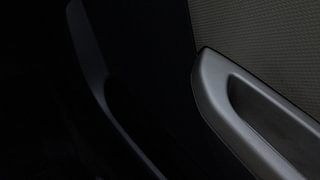 Used 2019 Maruti Suzuki Alto K10 [2014-2019] VXi Petrol Manual top_features Door pockets