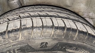 Used 2013 Honda Amaze [2013-2016] 1.2 VX i-VTEC Petrol Manual tyres RIGHT REAR TYRE TREAD VIEW