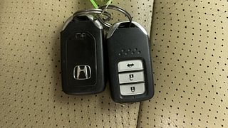 Used 2014 Honda City [2014-2017] VX Petrol Manual extra CAR KEY VIEW