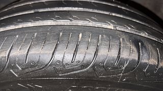 Used 2015 honda Jazz VX Petrol Manual tyres LEFT FRONT TYRE TREAD VIEW