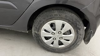 Used 2011 Hyundai i10 Sportz 1.2 Kappa2 Petrol Manual tyres LEFT REAR TYRE RIM VIEW