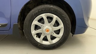 Used 2017 Maruti Suzuki Baleno [2015-2019] Delta Petrol Petrol Manual tyres RIGHT FRONT TYRE RIM VIEW