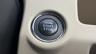 Used 2018 maruti-suzuki Ciaz Alpha Petrol Petrol Manual top_features Keyless start
